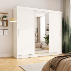 Opera: Le Dressing Grandiose pour une Organisation Sans Limite